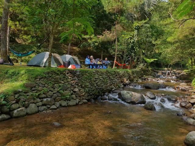 Tapian Ratu Camp Real בוקיטינגי מראה חיצוני תמונה