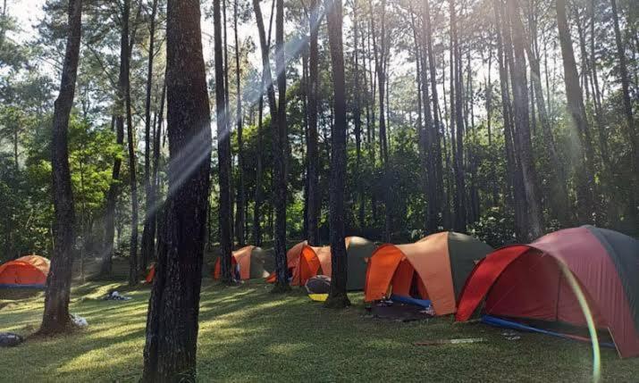 Tapian Ratu Camp Real בוקיטינגי מראה חיצוני תמונה