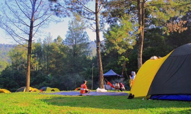 Tapian Ratu Camp Real בוקיטינגי מראה חיצוני תמונה