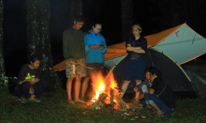 Tapian Ratu Camp Real בוקיטינגי מראה חיצוני תמונה